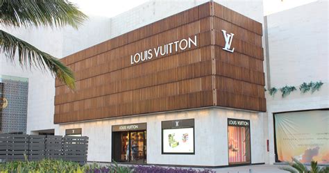 louis vuitton cancun photos|Louis Vuitton .